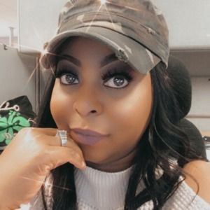 Meet your Posher, Lakeisha